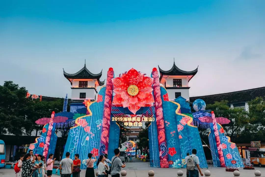 乐玩周庄|十一人从众?换一种打开方式,独享一个人的绝美水乡