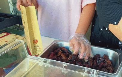 鞍山烤牛肉干哪家最好,鞍山西道现烤牛肉干老板叫什么