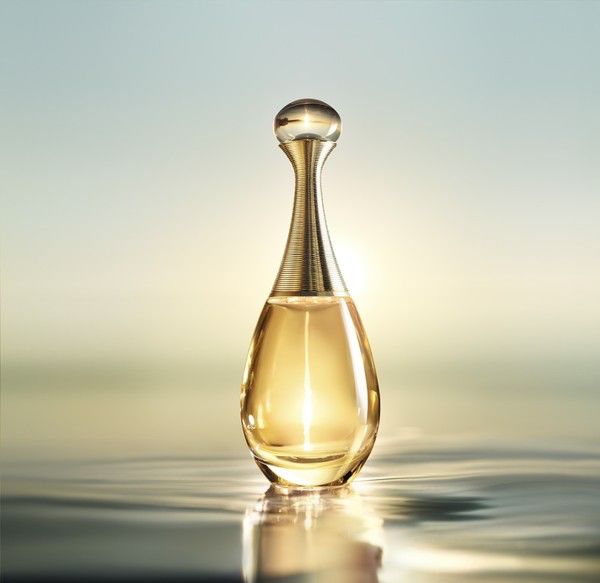 经典5号香水适合什么人,经典香水推荐哪款好用点