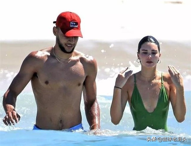 詹娜爆料布克,布克和詹娜同步更新ins秀恩爱