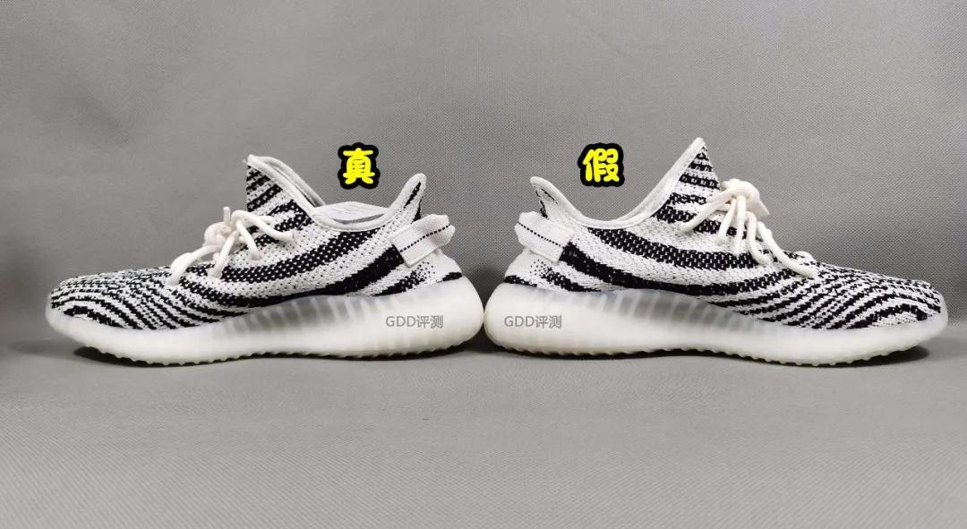 yeezy350白斑马三个版本对比,yeezy350白斑马2018鉴定