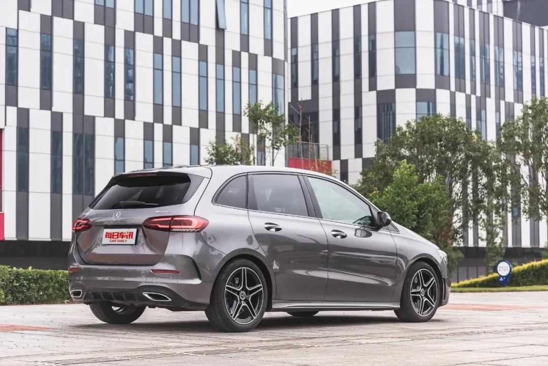 2020款奔驰b260试驾视频,评测奶爸车