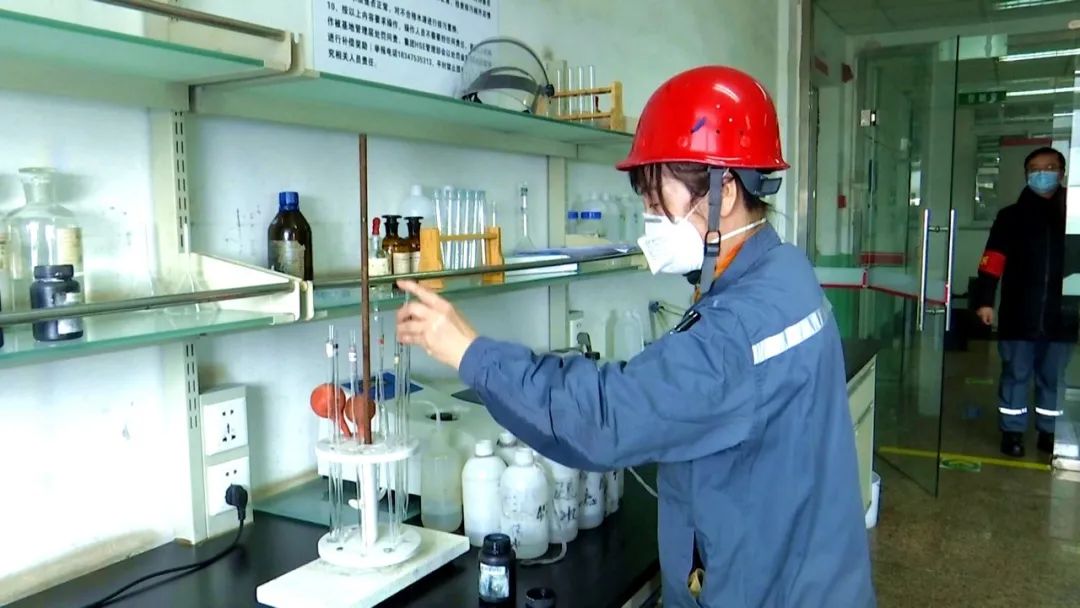 最美生产线复工,最美劳动者坚守疫情防控工作