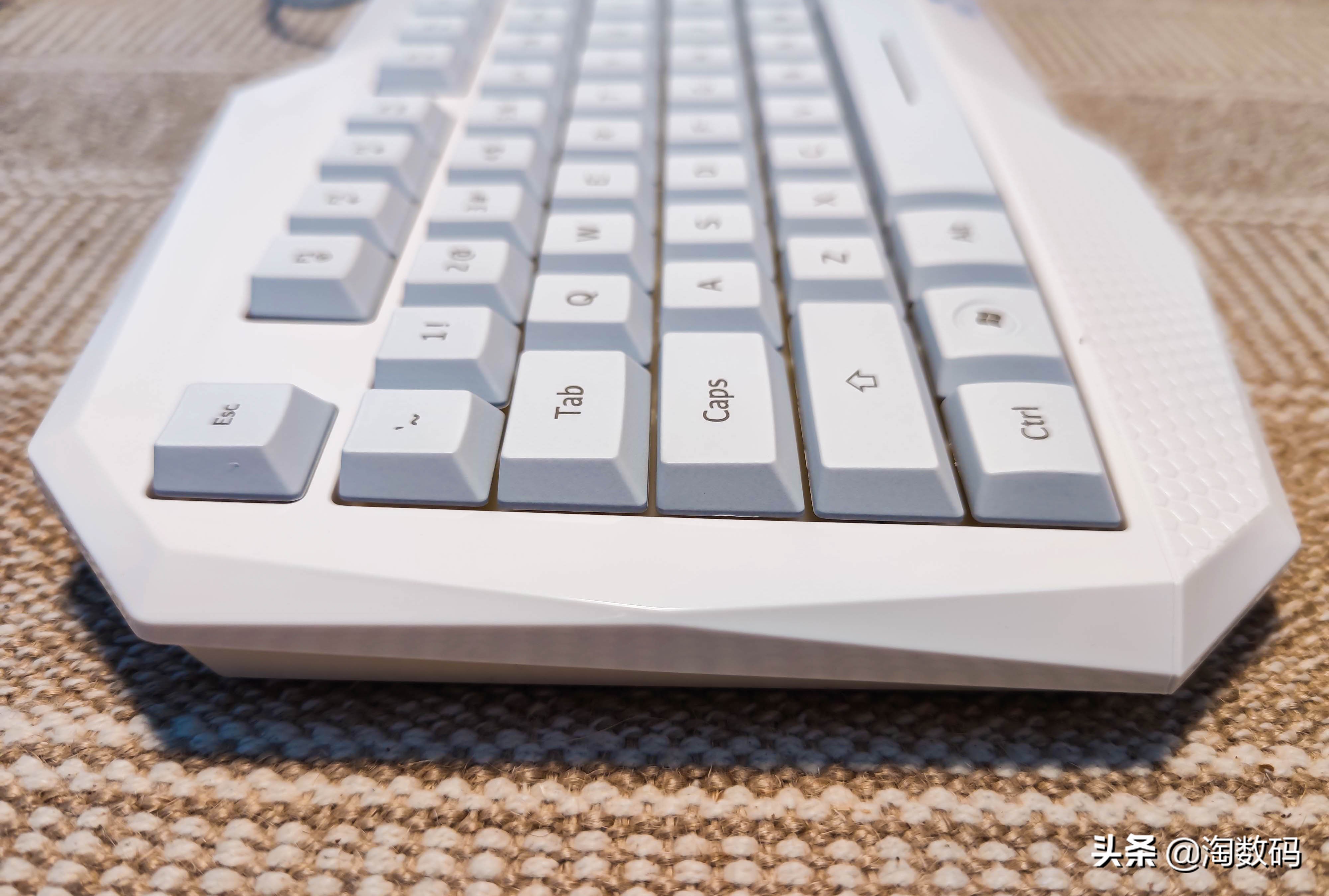 落魄侠客沦为白菜：￥69入手AULA狼蛛TGA大赛定制游戏键鼠套晒单