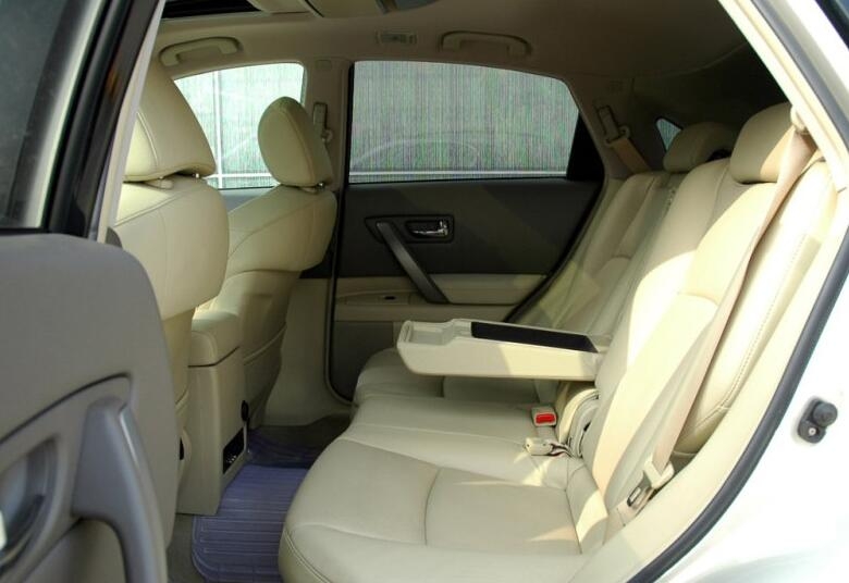 英菲尼迪fx45v8轿跑suv,英菲尼迪fx新车多少钱