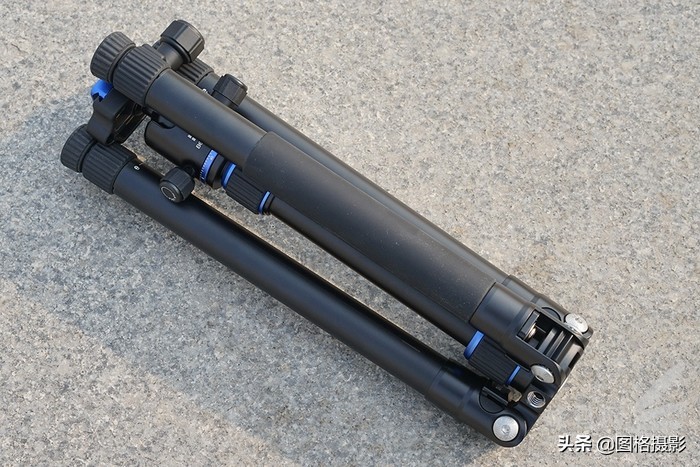 高性价比便携脚架百诺PA19AK套装试用