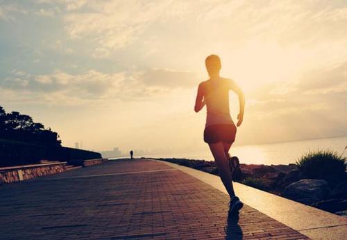 哪些会导致腿粗的习惯,腿粗胯宽是什么原因导致的