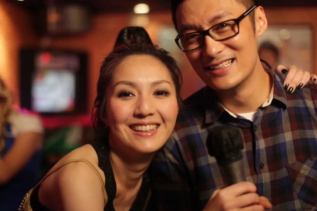 郑希怡什么时候去的香港,郑希怡最新机场消息