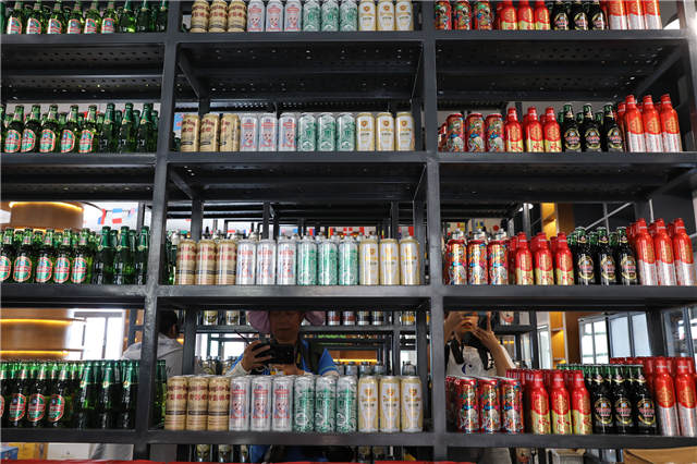 金沙滩啤酒城吃住攻略,金沙滩啤酒城有什么玩的