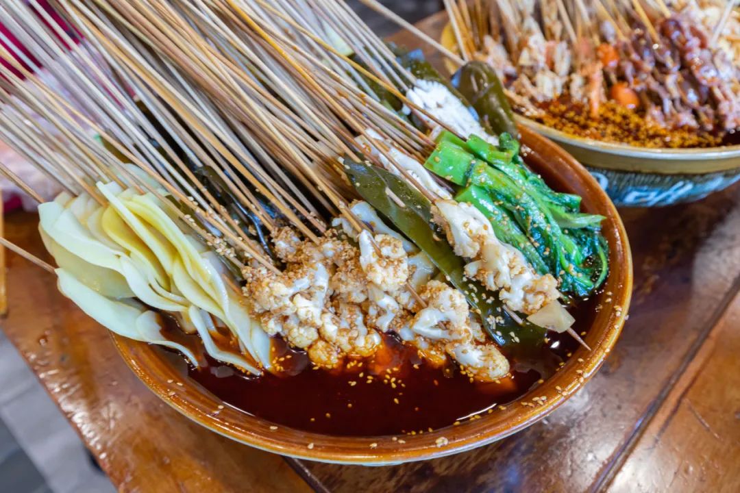 成都美食游最佳攻略,在成都不吃辣应该怎么享受美食