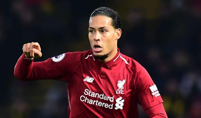 足坛十大巨星后卫排名,盘点现役顶级后卫的扣篮高光时刻