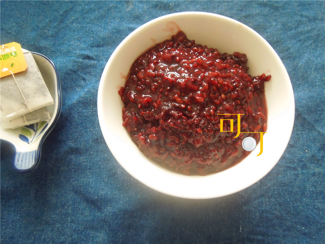 夏天最火的奶茶制作,夏天很热做一杯冰的奶茶怎么做