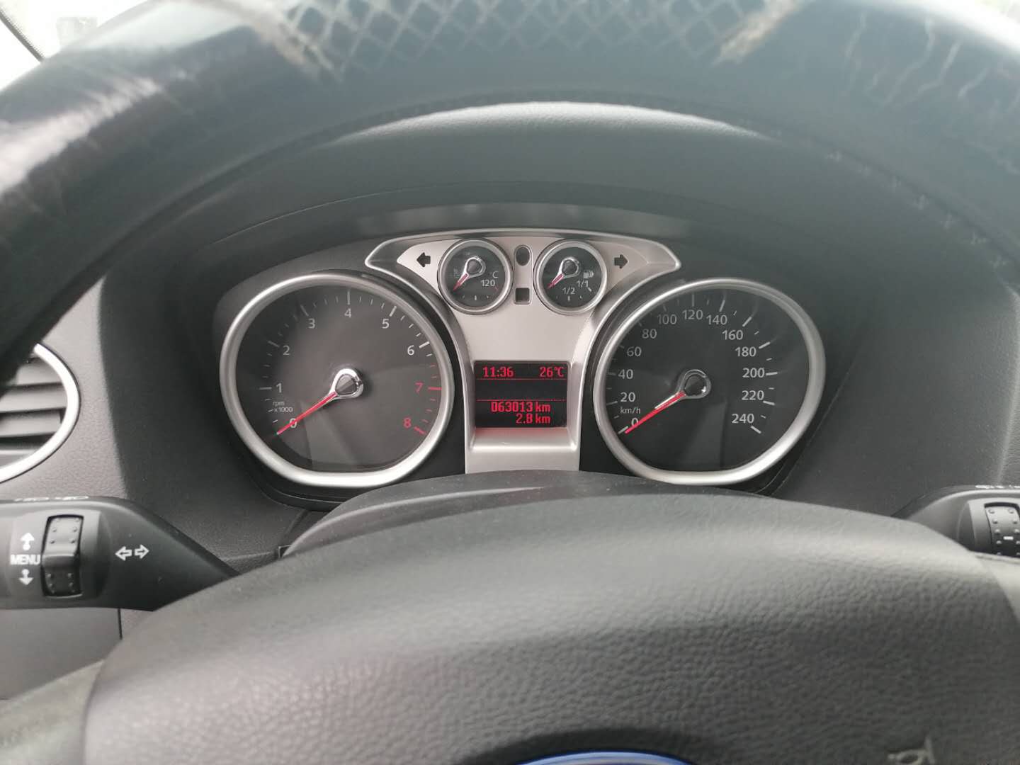 胖哥试驾福克斯1.5t,福克斯两厢1.8百万纪念版评测