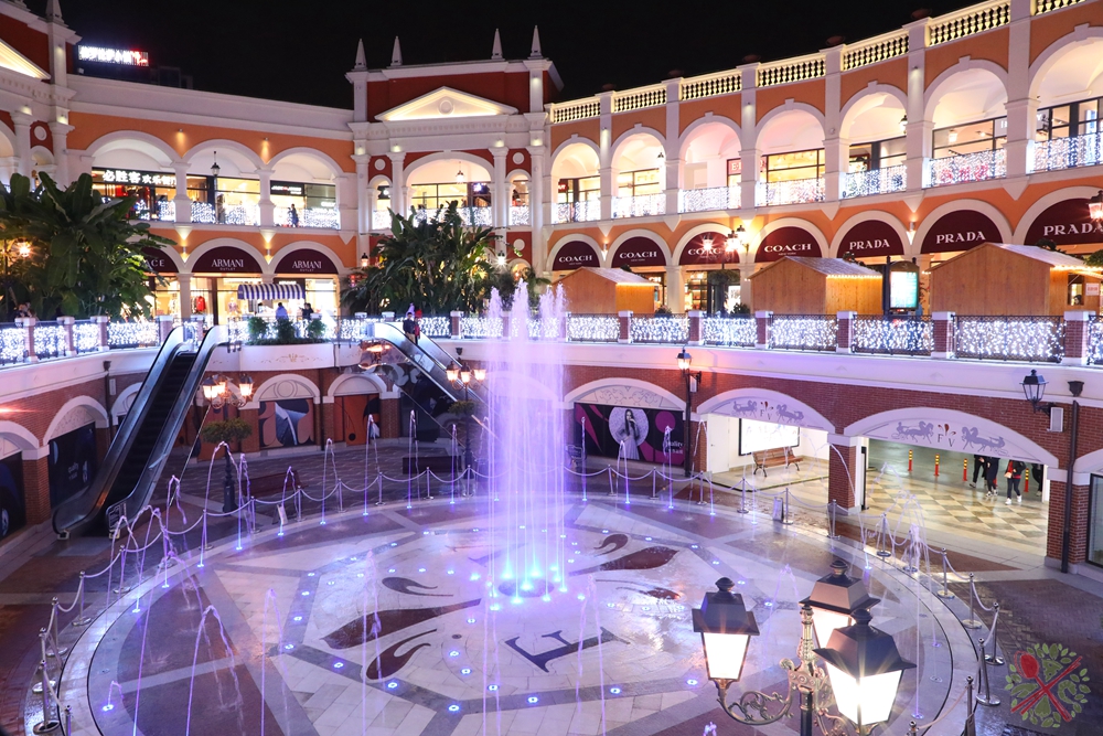 圣诞节就要这样过！在意式小镇边走边吃买不停