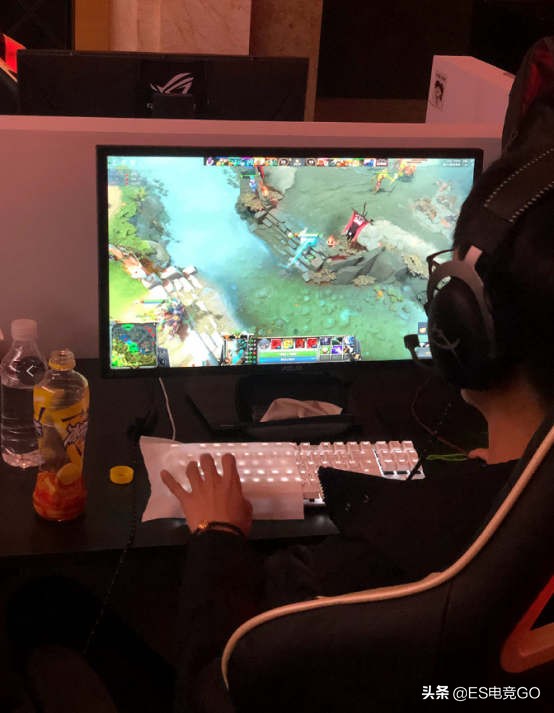 刀圈二三事：OG毒奶灌死RNG；网易打响山寨自走棋第一枪