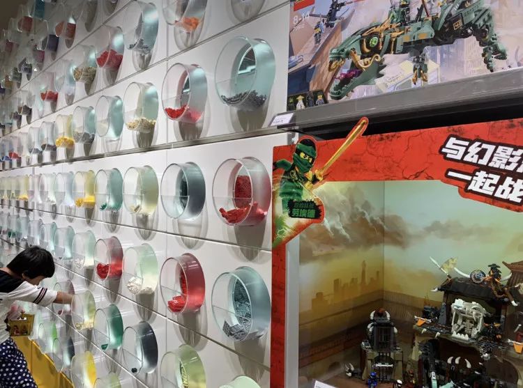 网红彩妆集合店来重庆啦,美妆nars