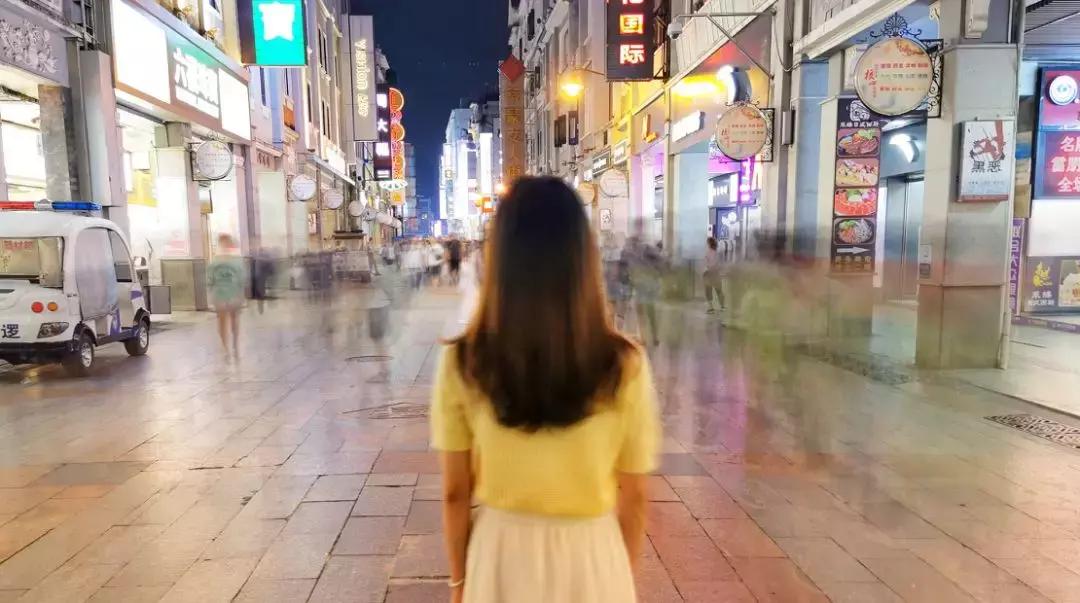 手机摄影怎么消除物体表面的反光？