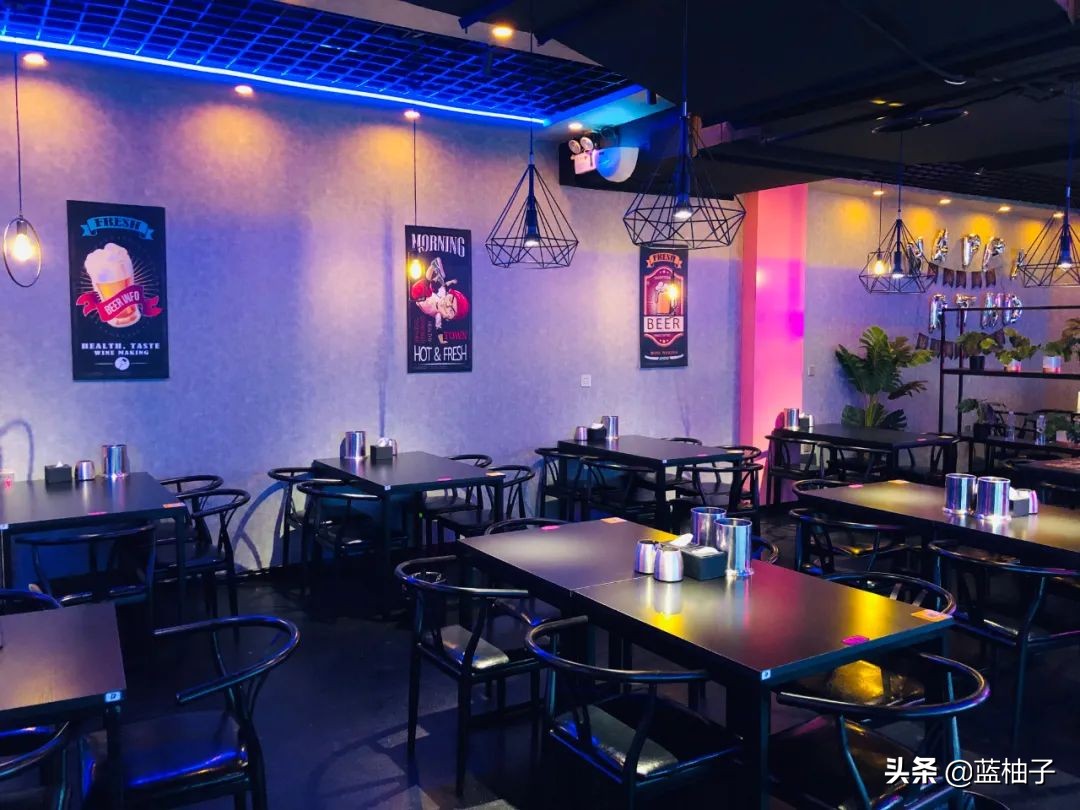 不油的炸串，比烧烤更嫩，比火锅更入味，从素到肉炸嘛嘛香，好吃