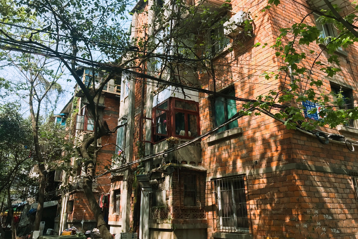 成都拍照鸳鸯楼,成都一栋老房子成网红景点