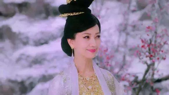 剧情雷人设糟，一山更比一山“高”，新倚天终于找到垫背的了