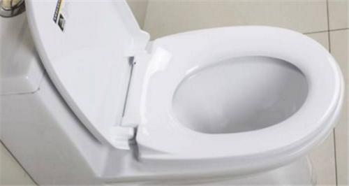 马桶圈比马桶小一圈怎么办,马桶座圈断了怎么修复