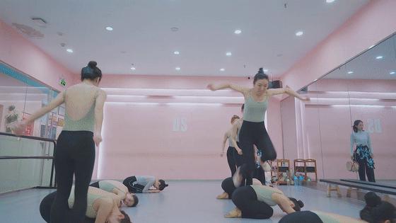 体能不好的学哪种舞,跳舞需要练哪些体能训练