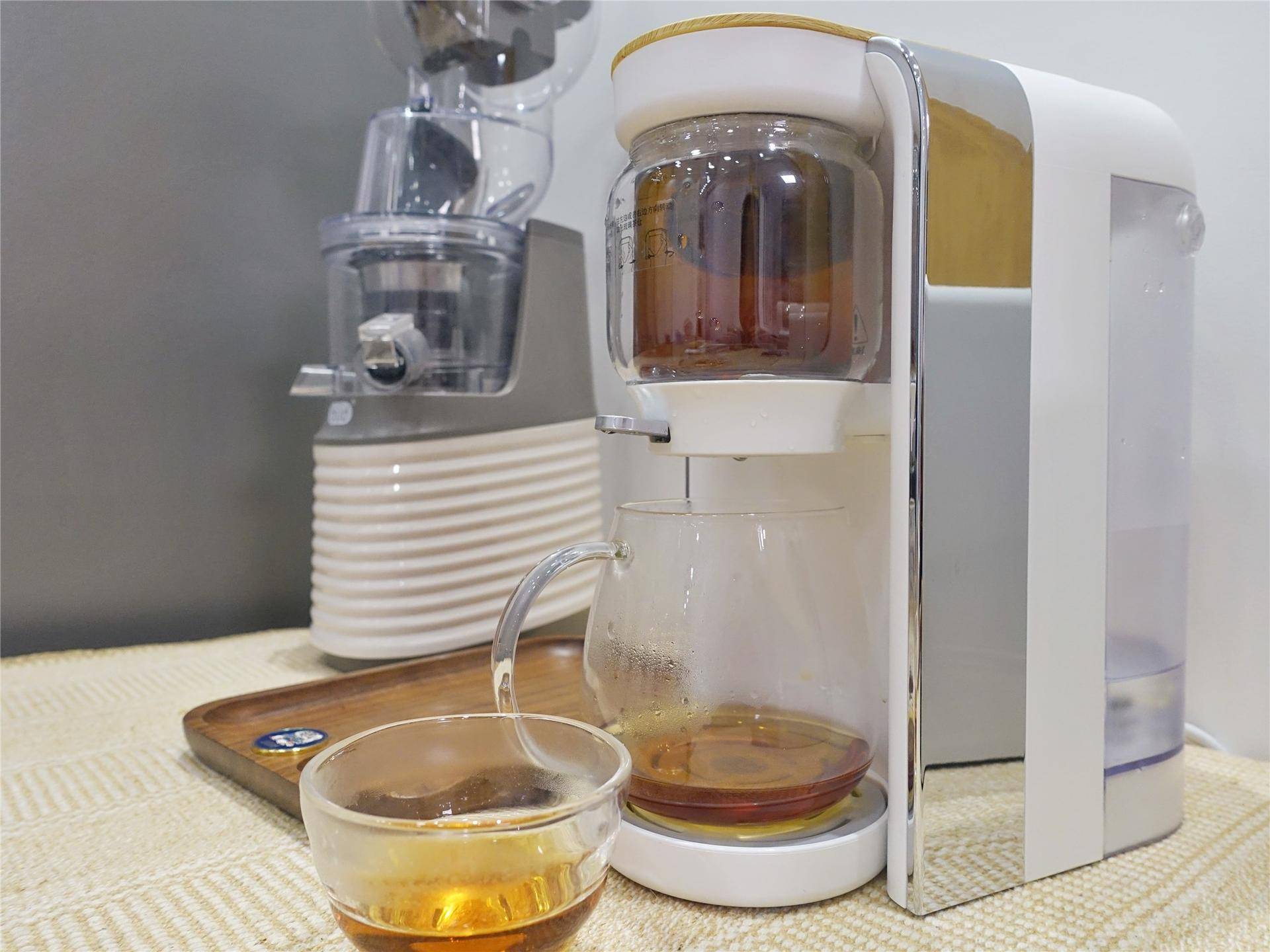 饮水机和茶饮机哪个实用,即热饮水机对比