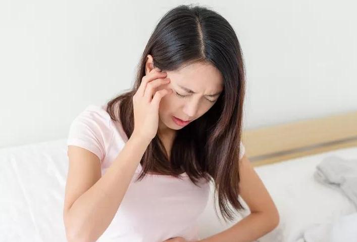 生完孩子子宫掉出来了是怎么回事,生完孩子后上厕所有东西掉出来