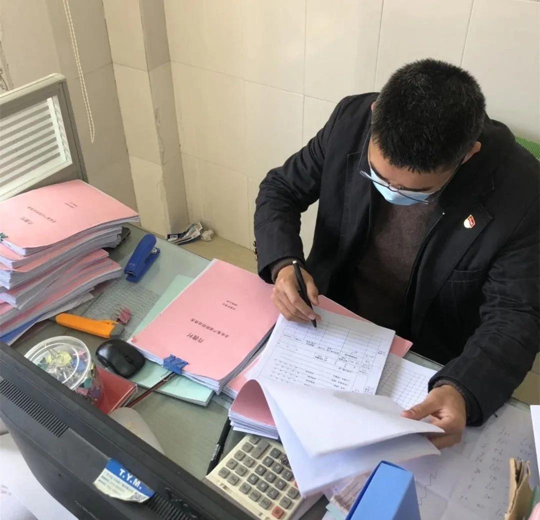 党群一心抗击疫情句子,党群同心防疫工作