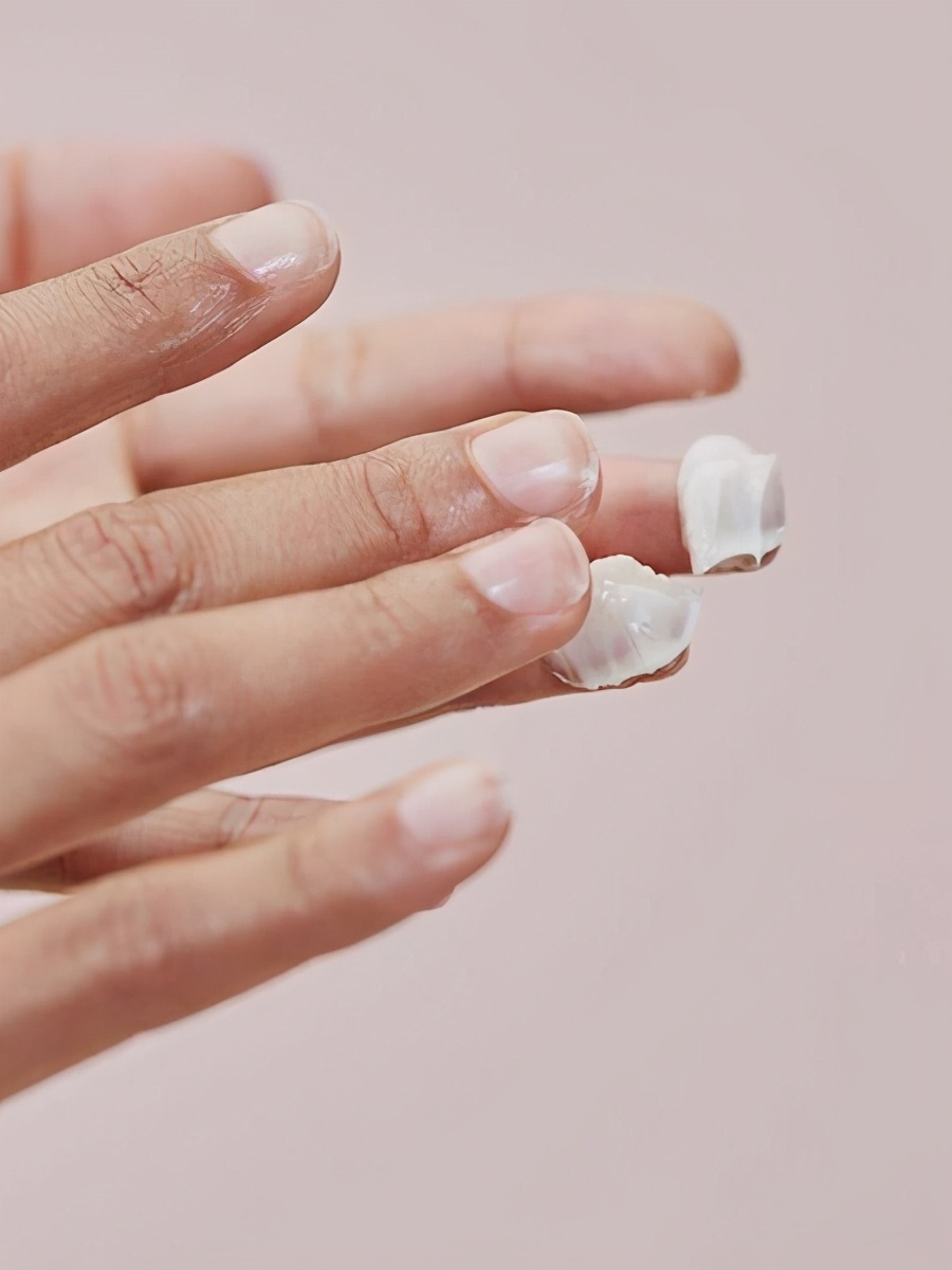 混合性肌肤t区出油怎么办,混合皮肤t区出油是什么原因