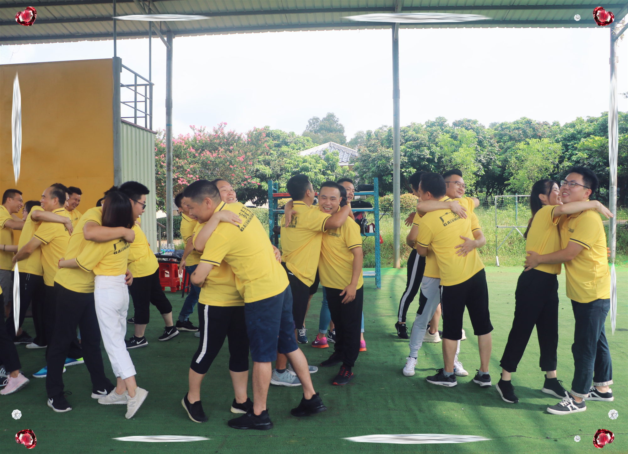 凝心聚力携手并进共创辉煌,凝心聚力谋发展携手共进创佳绩