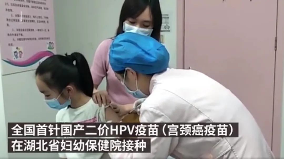 张文宏：家有女孩，HPV疫苗要早点打，但这些细节你必须知道