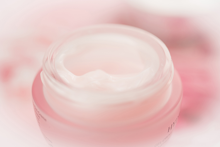 兰蔻粉水用了痒,干皮适合用兰蔻粉水真实测评