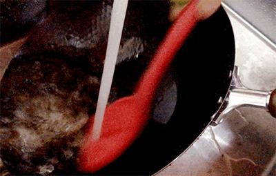 真正的手工锻打铁锅,有必要选择手工捶打铁锅吗