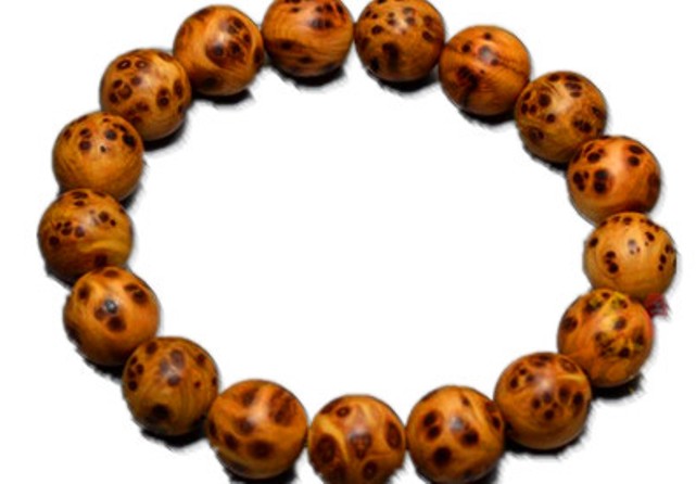 看八字适合戴的手串,提高运势的手串图片大全