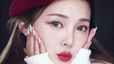 化妆初学者两色眼影推荐,新手化妆入门教程眼影盘全色