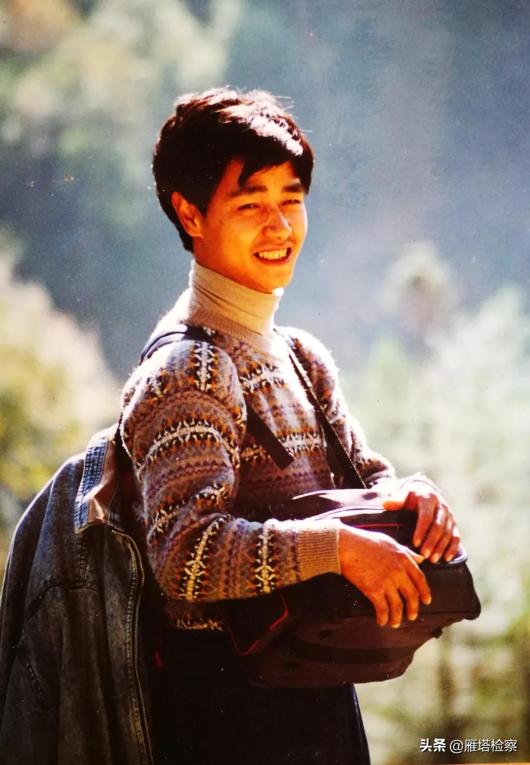 回顾脱贫攻坚波澜壮阔的伟大历程,彪炳史册的伟大奇迹全文