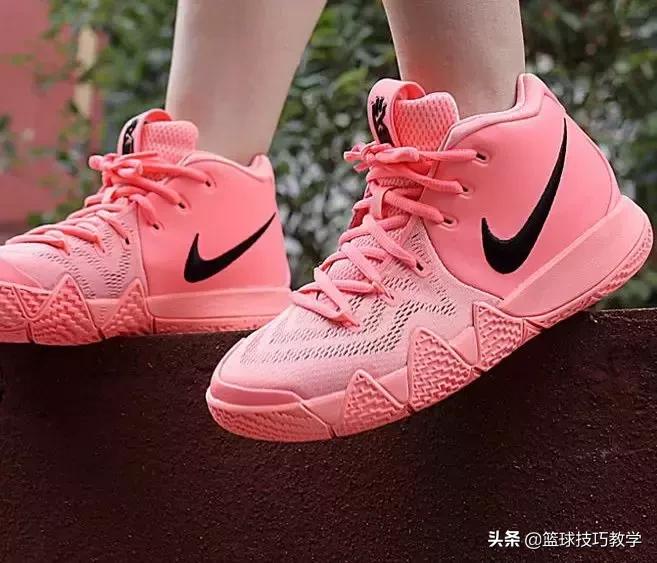 适合情侣的球鞋500以内,适合情侣秋冬球鞋平价