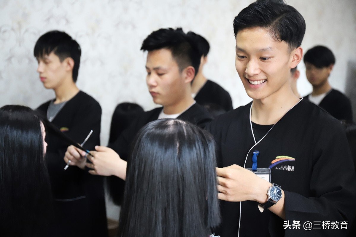 学美发的年龄有限制吗,学美发必须年纪轻吗