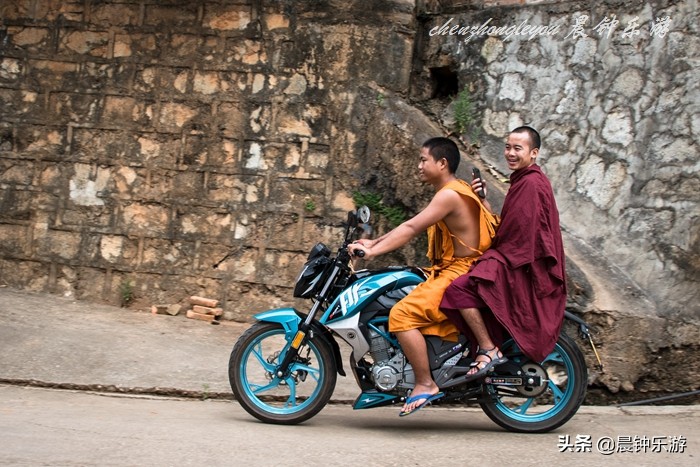 布朗弹唱情歌对唱,布朗弹唱