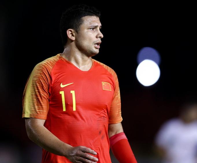 中国男足被对手球门线戏耍头球,中国足球出线形势分析战平泰国