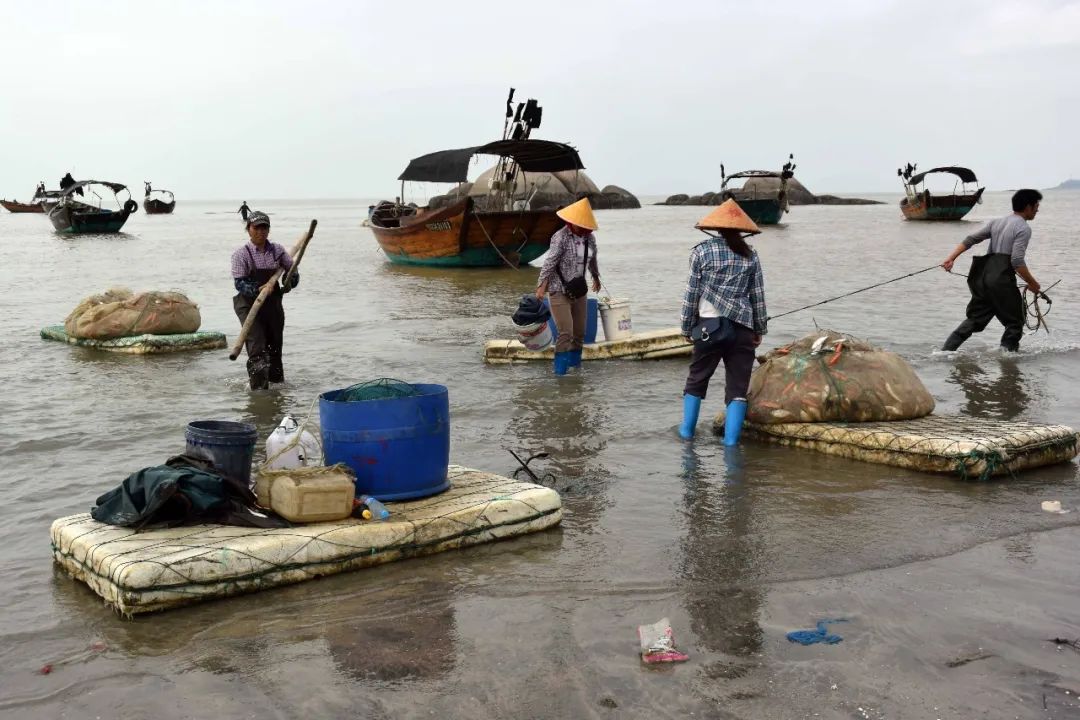 浣犲涔呮病鍘绘捣杈瑰害鍋囦簡,浣犲涔呮病鏈夊嚭闂ㄦ梾娓镐簡