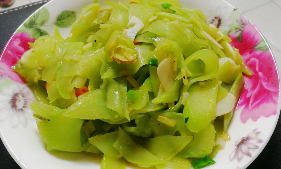 中秋国庆双节快乐丰盛的家宴,国庆中秋双节同庆晚餐