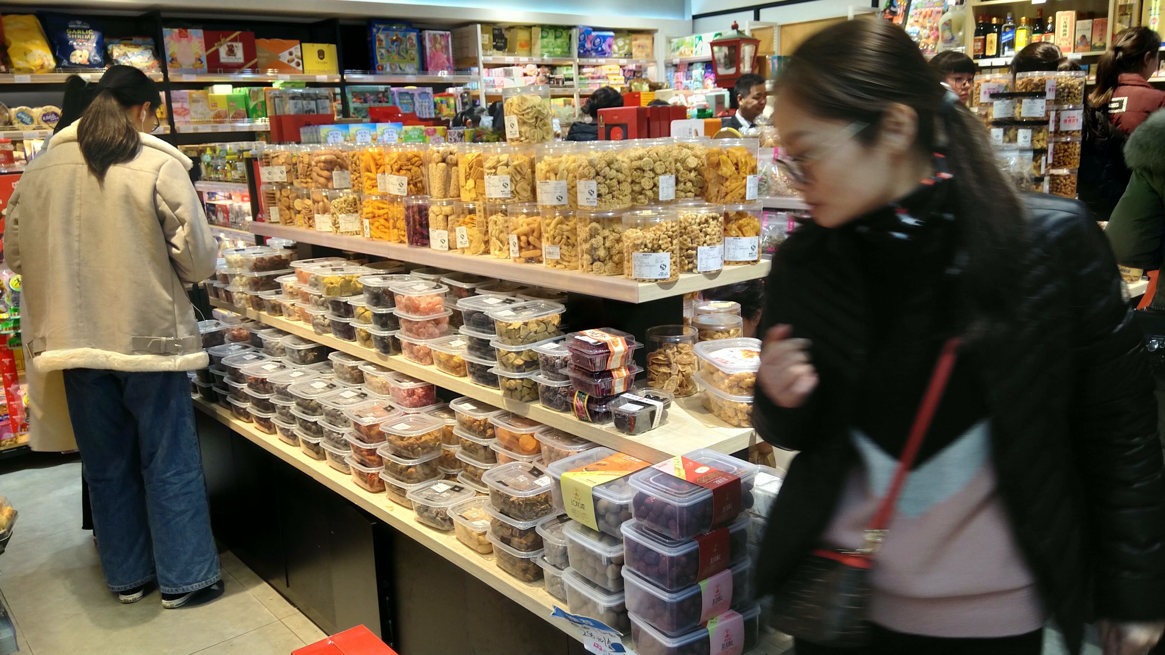 零食店生意发展趋向,零食店未来市场如何