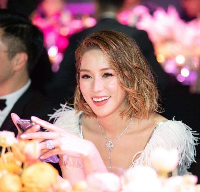 “好命”的徐子淇：24岁嫁千亿豪门，33岁生4胎，公公送一亿彩礼