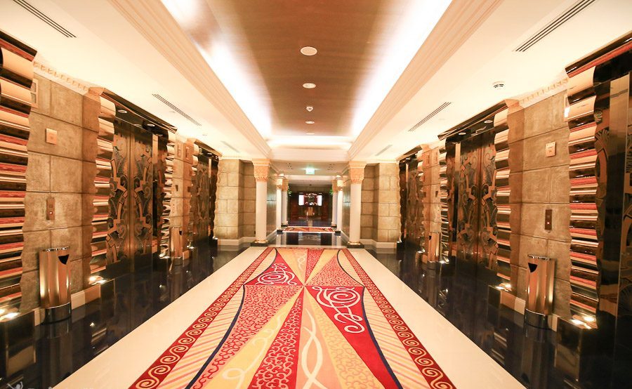 迪拜帆船酒店房间高清,迪拜帆船酒店最豪华的套房