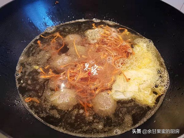 早饭米粉汤的做法,早餐米粉汤底清而不腻做法