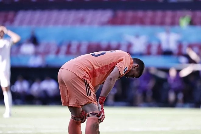 精彩足球对轰,精彩的足球反击集锦