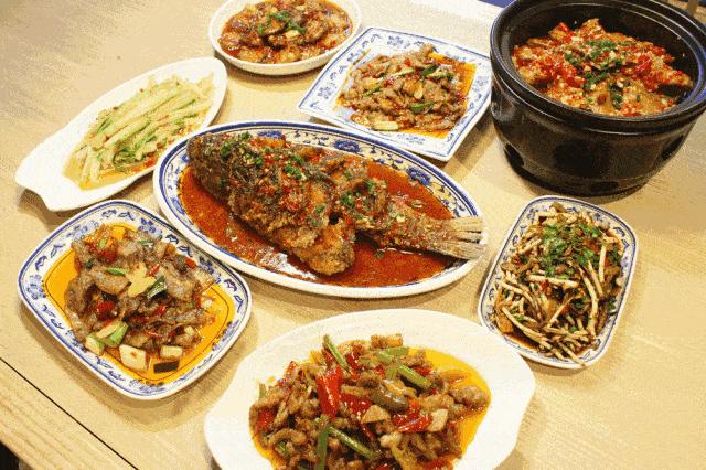 比较有特色的餐厅灯光,晚上如何拍美食灯光好看