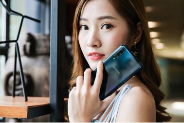 三星5g概念机7.2英寸大屏5600mah,三星5g千元机性价比最高的手机